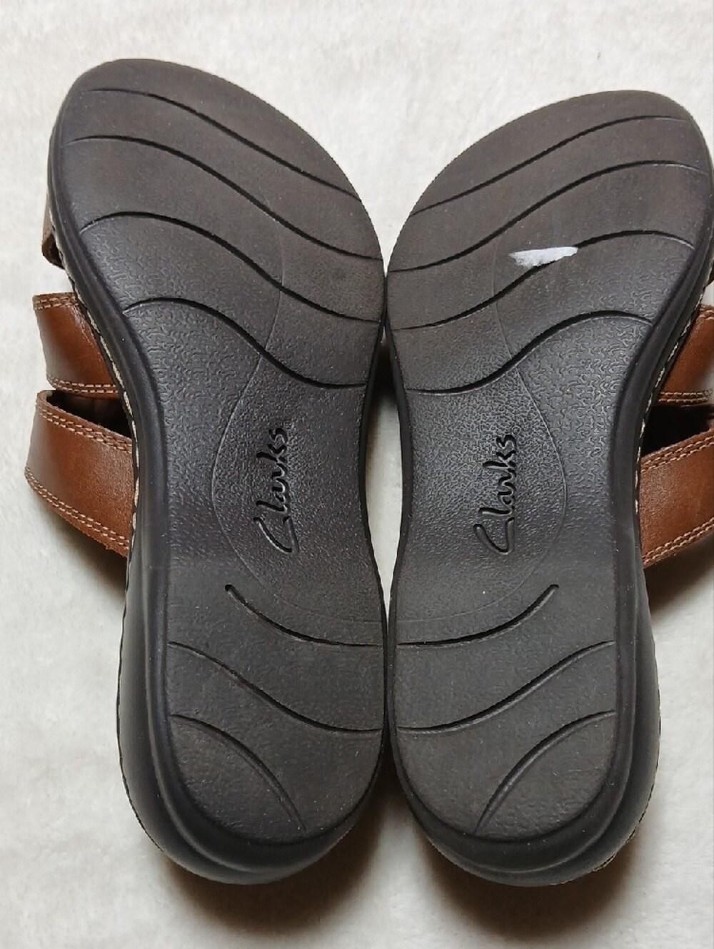 Clarks Brown Triple-Strap Leather Slide Sandals Size 8.5 Womans - Picture 6 of 7